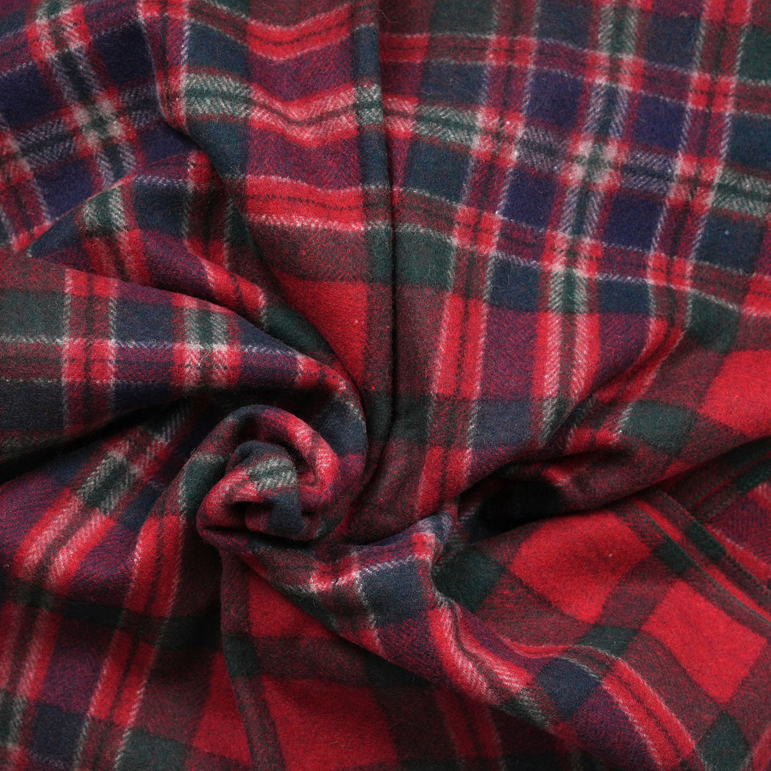 Scottish Tartan Wool-Blend Blanket Throw – Highland Comfort - MACFARLANE