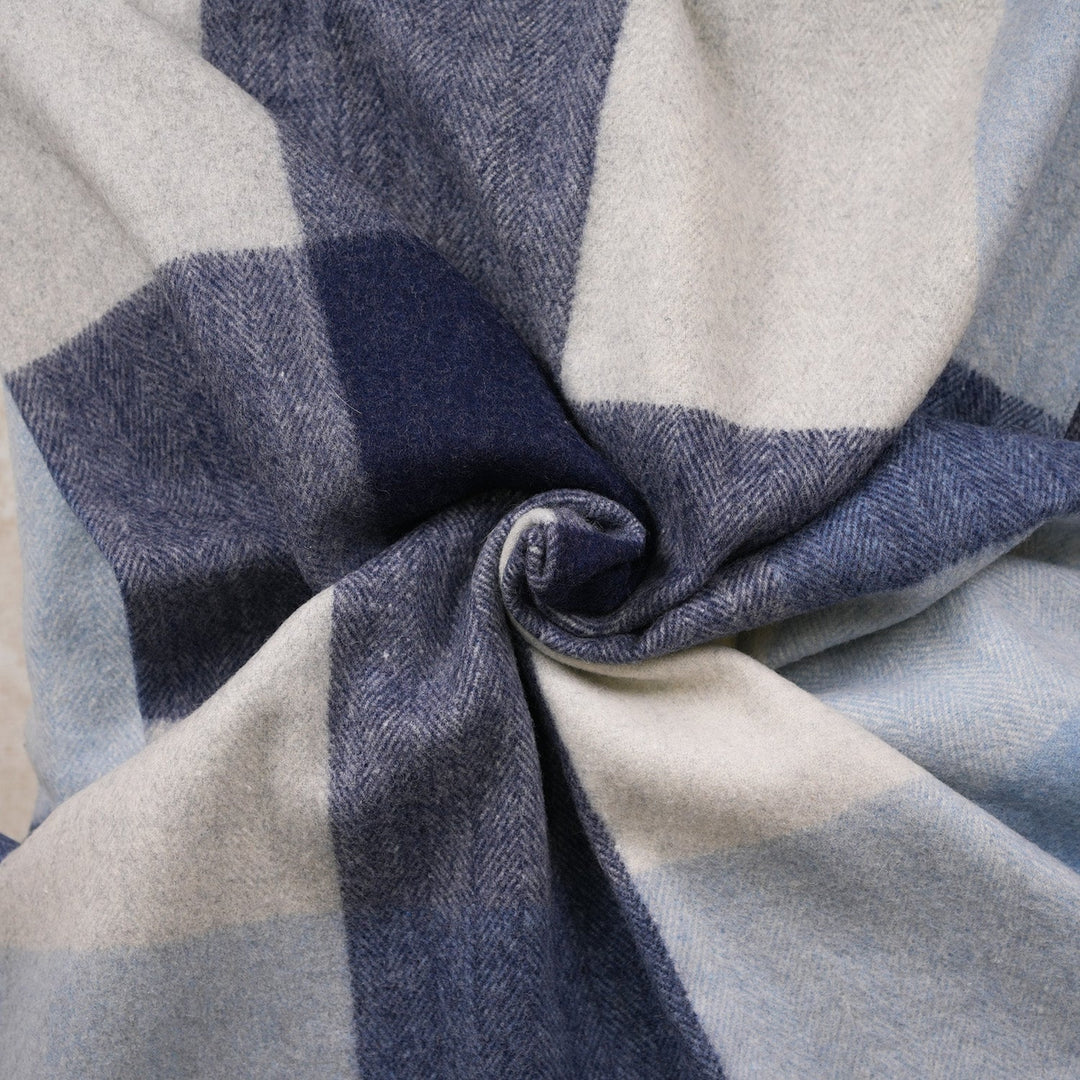 The Cosy Check – Recycled Wool Block-Check Herringbone Blanket - LIGHT BLUE