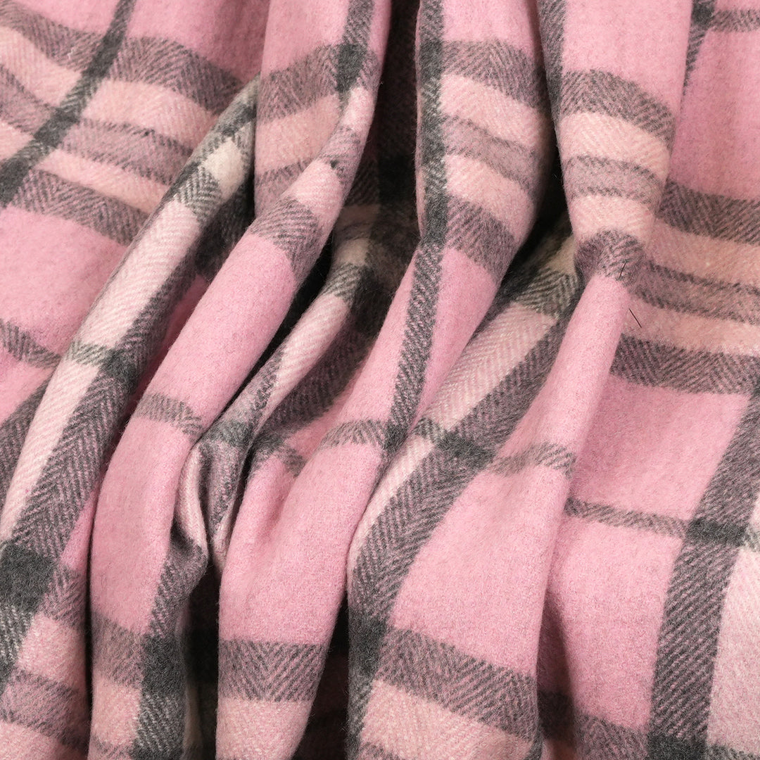 Scottish Tartan Wool-Blend Blanket Throw – Highland Comfort - THOMSON PINK