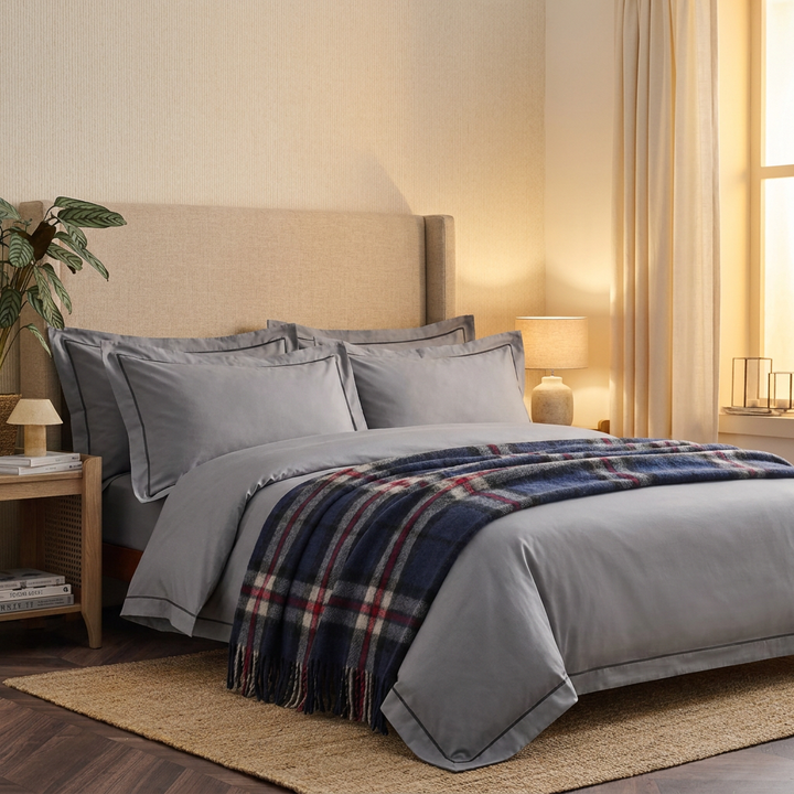 Scottish Tartan Wool-Blend Blanket Throw – Highland Comfort - THOMSON NAVY
