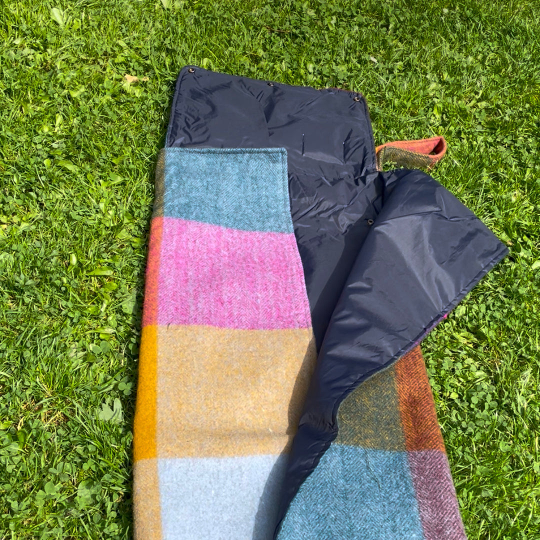 Woodside Travel Picnic Blanket with Carry Strap – Turquoise