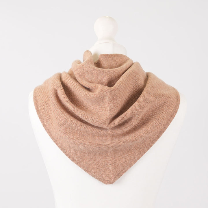 Women’s Luxury Ribbed Cashmere Triangle Scarf - CAMEL