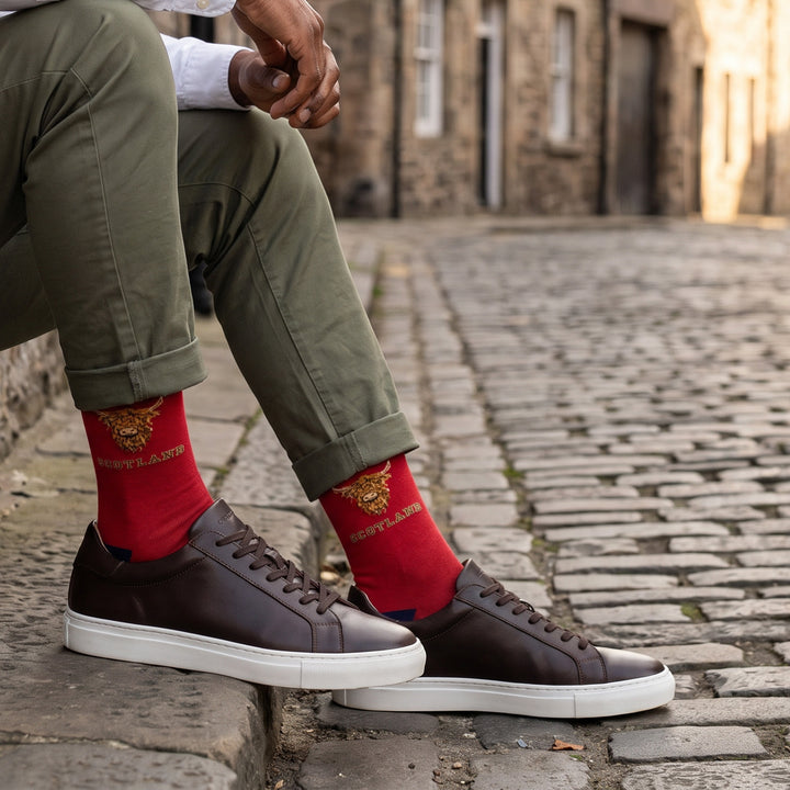 Men’s Luxury Bamboo Socks – Soft, Breathable &amp; Stylish Everyday Comfort - HIGHLAND COW 2 RED