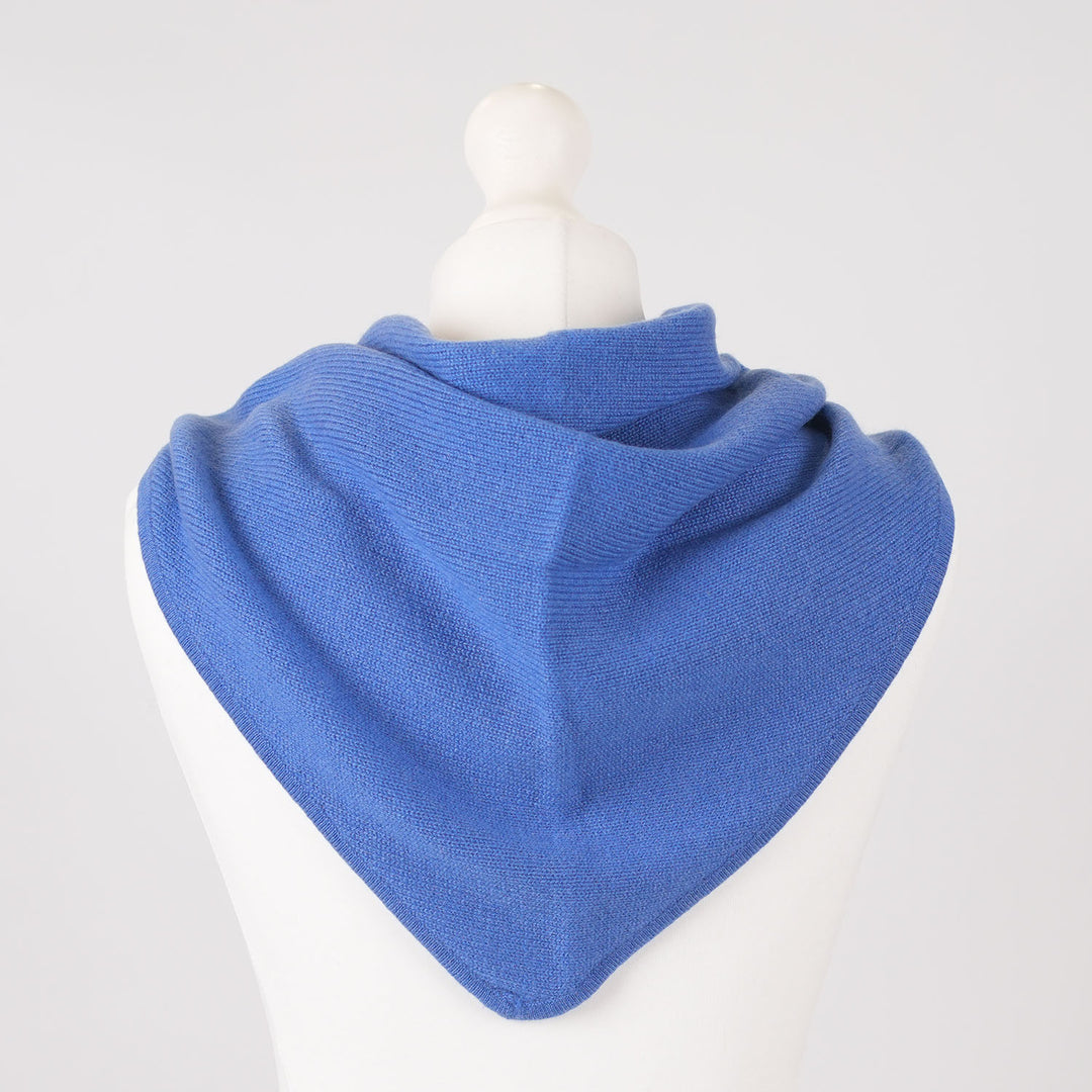 Women’s Luxury Ribbed Cashmere Triangle Scarf - CORNFLOWER