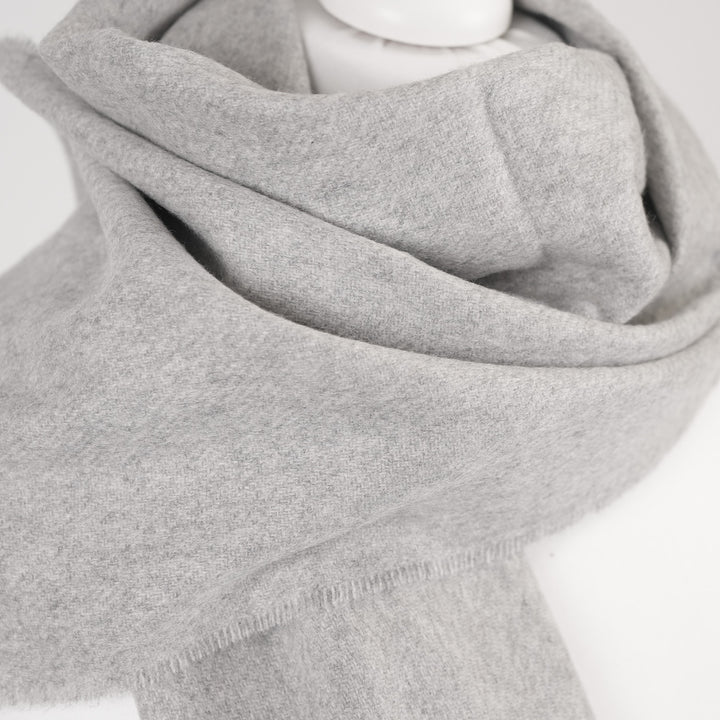 Tartan Weaving Mill 100% Pure Cashmere Scarf – Made in Scotland - LIGHT GREY