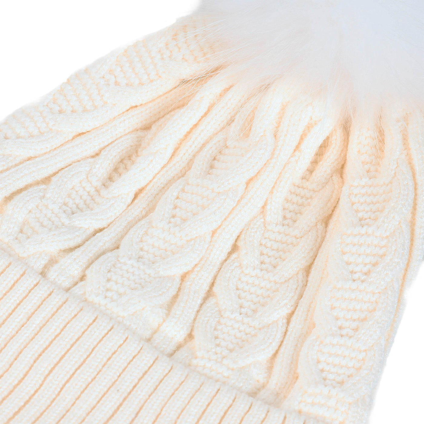 Cable Pom Hat Ft Ice White/White - Dunedin Cashmere