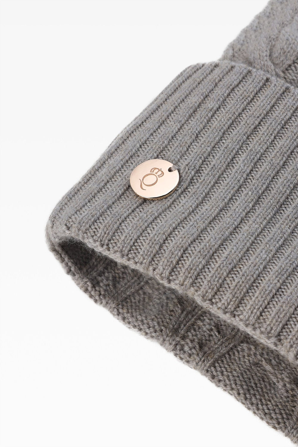 Eve Cable Pom Pom Hat - Real Fur - Dunedin Cashmere