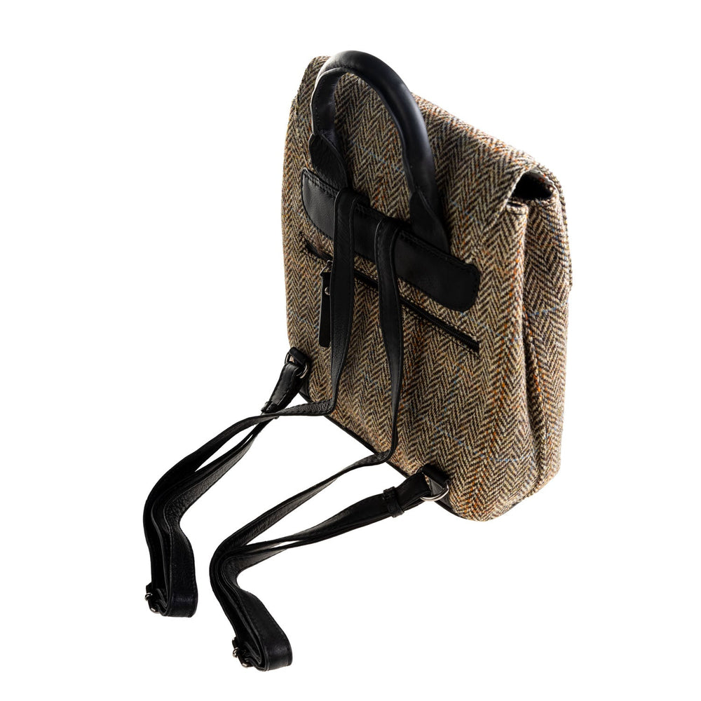 Ht Leather Flapover Backpack Tan & Brown Herringbone / Black - Dunedin Cashmere